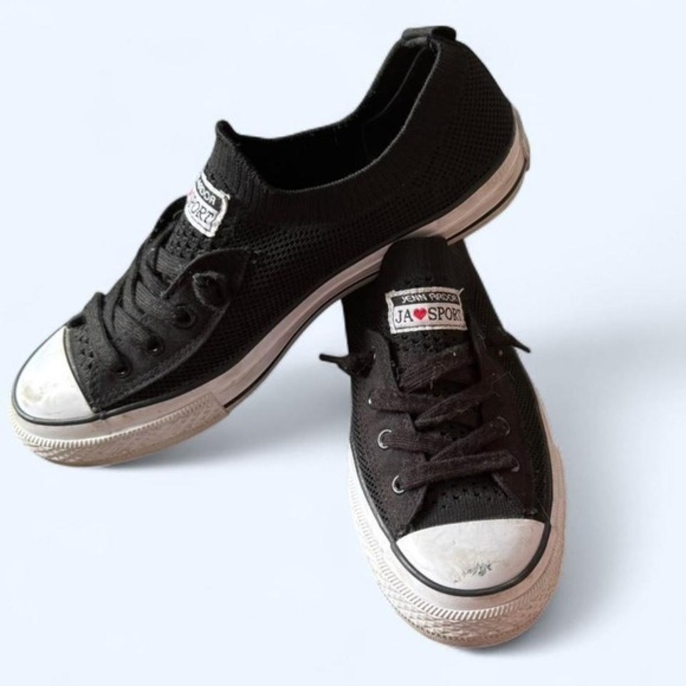 Black Converse All Star trainers